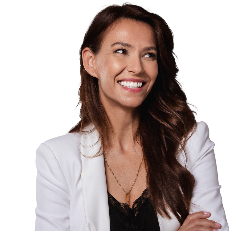 beautiful woman with flawless skin at Doctor Hamza cosmetic surgery in London and Malta